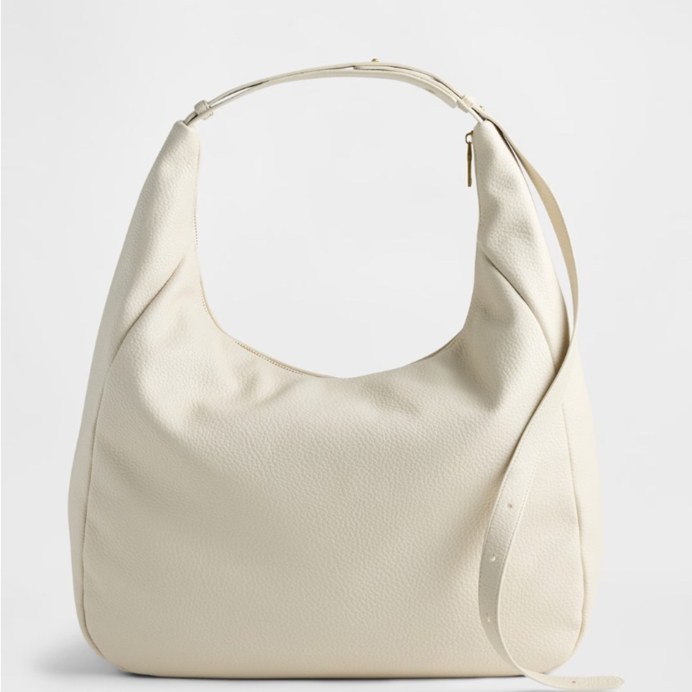 The Gap, NWT, Vegan Pebble Leather Slouchy Bag
In White